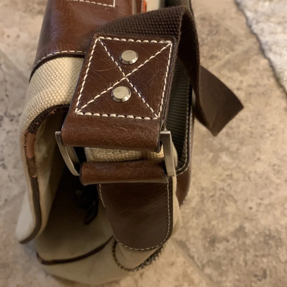 Fossil Messenger Bag